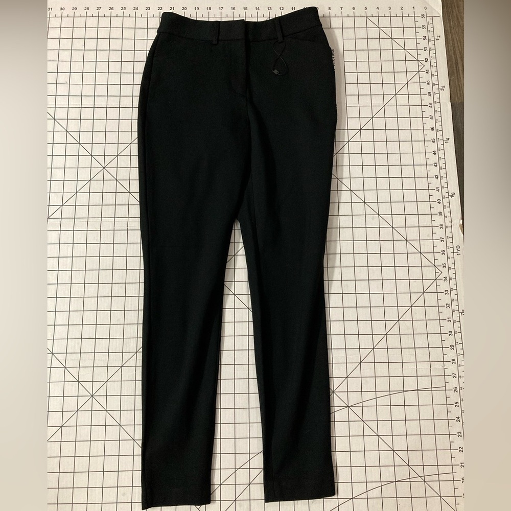 NWT Express Women’s Size 0R Black Skinny High Rise‎ Trousers *Flaw*